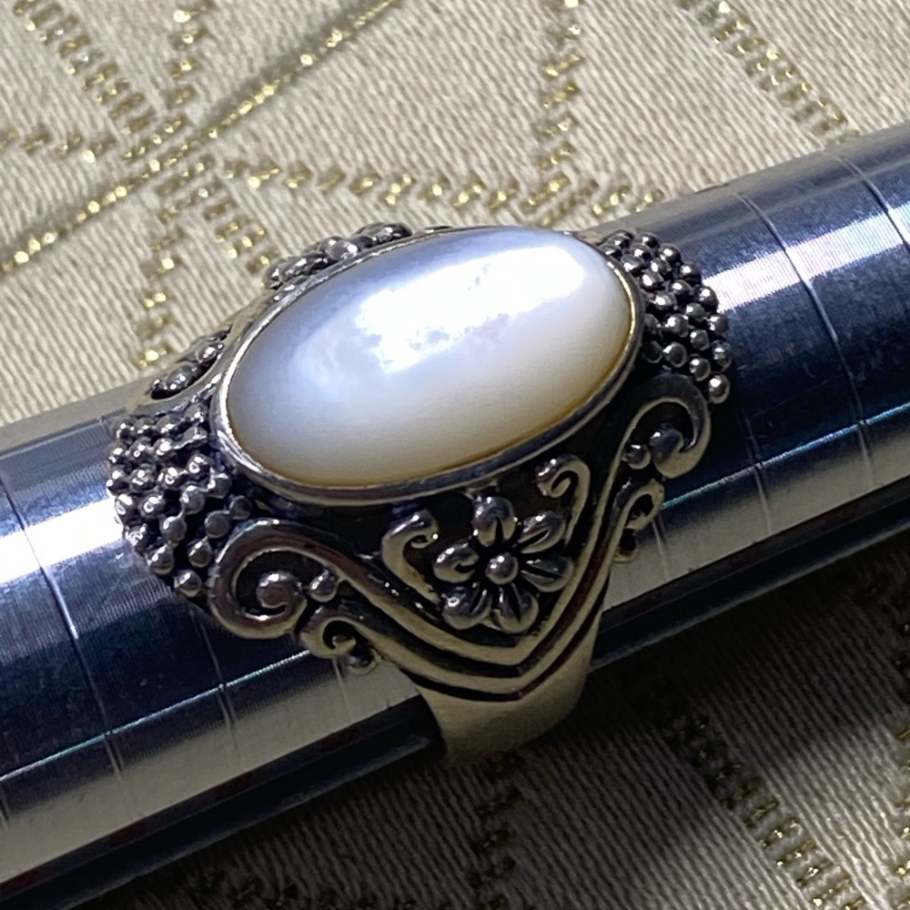 Vintage Sterling Silver 925 CFJ Ring with Oval Mother of Pearl, Size 8
